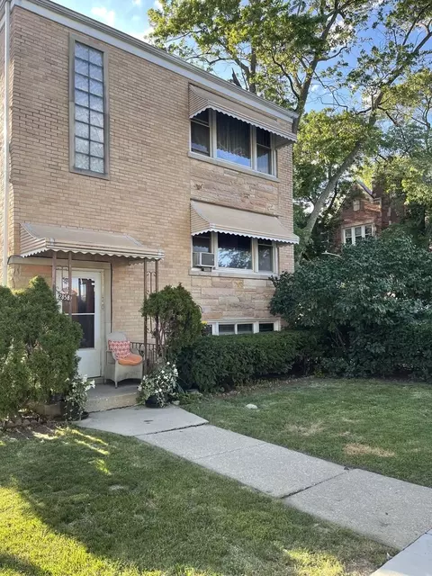 2858 N Laramie Ave, Chicago, IL 60641