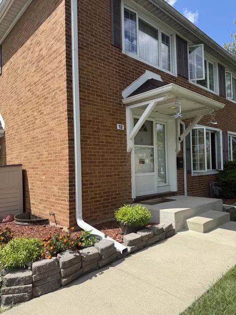 12 Gibson Rd, Park Forest, IL 60466