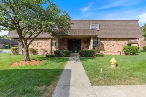 11134 Northwest Rd #2C, Palos Hills, IL 60465