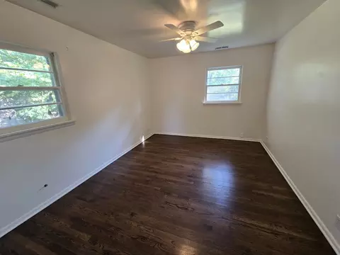 Bedroom - 901 E Krage Dr, Addison, IL 60101 photo 1 of 5