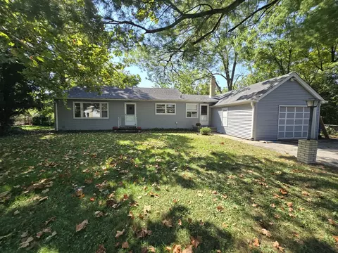 901 E Krage Dr, Addison, IL 60101
