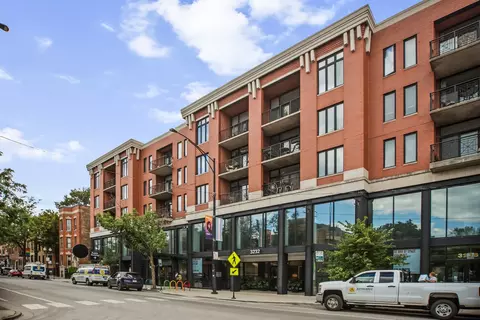 3232 N Halsted St #H206, Chicago, IL 60657