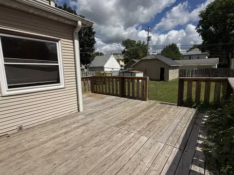 Exterior - 604 2nd Ave, Sterling, IL 61081 photo 3 of 7