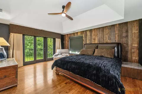 Bedroom - 2600 Whiteoak Ct, Mchenry, IL 60050 photo 2 of 3