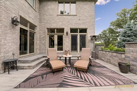 Exterior - 2600 Whiteoak Ct, Mchenry, IL 60050 photo 4 of 9