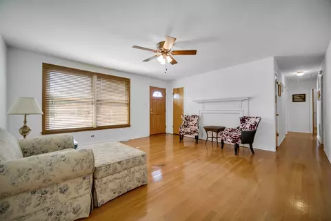 Living - 13209 E Playfield Dr, Crestwood, IL 60418 photo 1 of 5