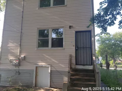 119 E 118th St, Chicago, IL 60628 photo 3