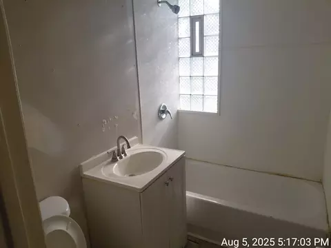 119 E 118th St, Chicago, IL 60628 photo 5
