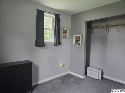 Bedroom - 860 Elm St, Hamilton, IL 62341 photo 1 of 1