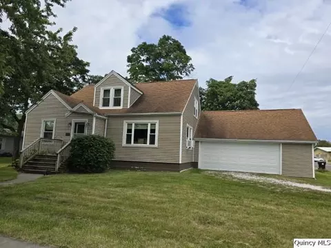 417 N Washington St, Carthage, IL 62321