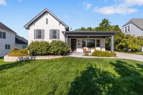 5726 Carpenter St, Downers Grove, IL 60516