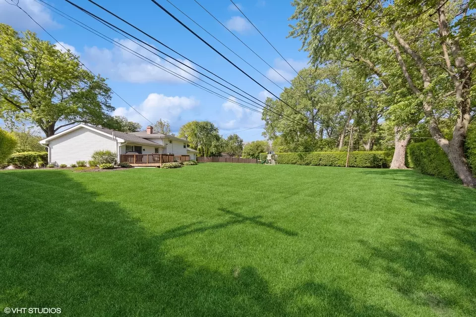 Exterior - 5518 Wilcox Ave, Downers Grove, IL 60516 photo 4 of 9