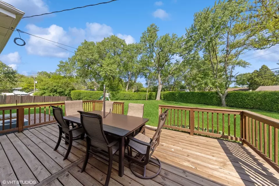 Exterior - 5518 Wilcox Ave, Downers Grove, IL 60516 photo 9 of 9