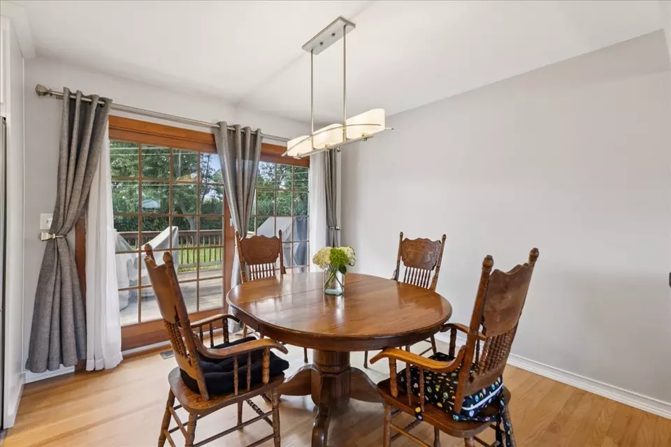 Dining - 5518 Wilcox Ave, Downers Grove, IL 60516 photo 1 of 3