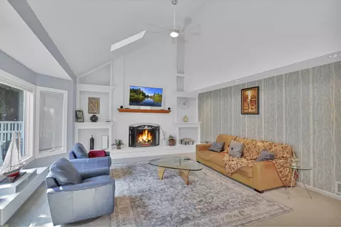 Living - 2633 Haddassah Dr, Naperville, IL 60565 photo 4 of 6