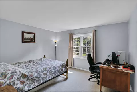 Bedroom - 2633 Haddassah Dr, Naperville, IL 60565 photo 5 of 8