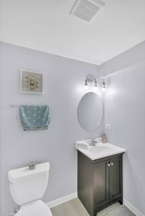 Bath - 2633 Haddassah Dr, Naperville, IL 60565 photo 8 of 8