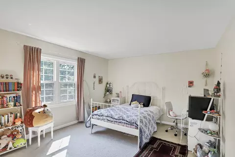 Bedroom - 2633 Haddassah Dr, Naperville, IL 60565 photo 3 of 8