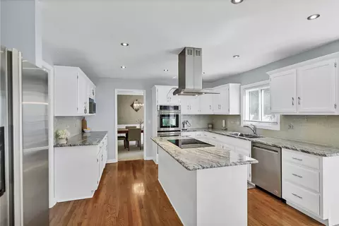 Kitchen - 2633 Haddassah Dr, Naperville, IL 60565 photo 2 of 6