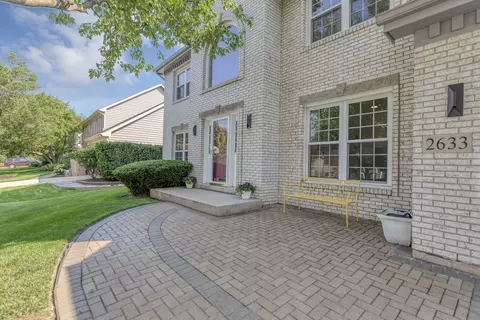 Exterior - 2633 Haddassah Dr, Naperville, IL 60565 photo 4 of 8