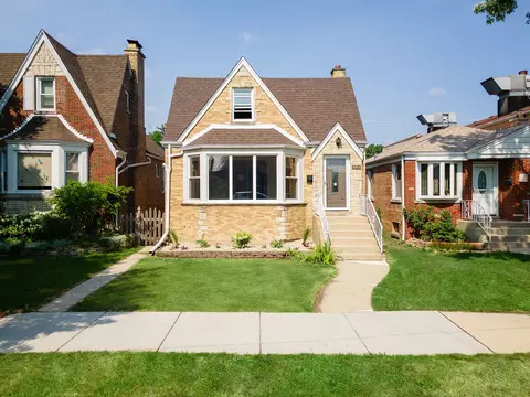 5522 N Long Ave, Chicago, IL 60630