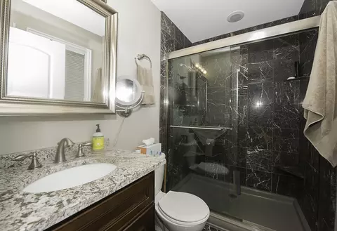 Bath - 422 Beverly Ave, Addison, IL 60101 photo 1 of 5