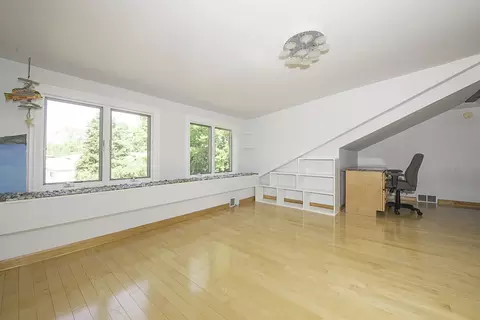 Bedroom - 422 Beverly Ave, Addison, IL 60101 photo 5 of 6