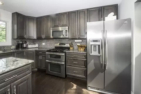 Kitchen - 422 Beverly Ave, Addison, IL 60101 photo 1 of 3