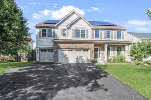 8313 Wildspring Pkwy, Joliet, IL 60431
