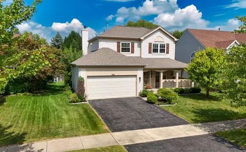 808 Violet Cir, Naperville, IL 60540