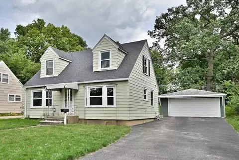 527 Fremont St, West Chicago, IL 60185