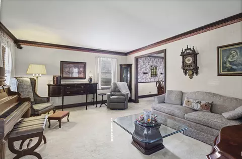 3666 Whispering Trails Dr, Hoffman Estates, IL 60192 photo 3