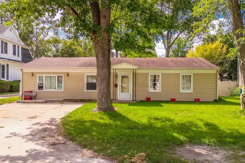 1702 S Plum St, Pontiac, IL 61764