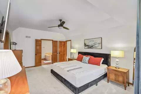 Bedroom - 1091 Danforth Dr, Batavia, IL 60510 photo 1 of 7