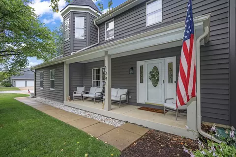1091 Danforth Dr, Batavia, IL 60510