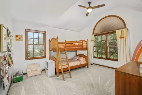 Bedroom - 1091 Danforth Dr, Batavia, IL 60510 photo 6 of 7