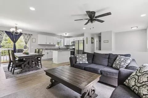 Other - 1243 Jericho Rd, Aurora, IL 60506 photo 4 of 8