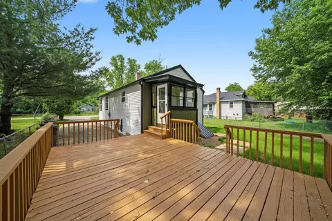 Exterior - 114 Maple St, Mchenry, IL 60051 photo 5 of 5