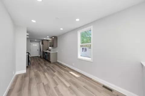 Entry Way - 114 Maple St, Mchenry, IL 60051 photo 1 of 8