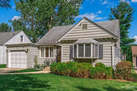 330 Ingleside Ave, Aurora, IL 60506