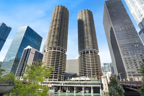 300 N State St #4135, Chicago, IL 60654