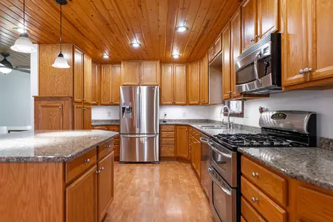 Kitchen - 12989 Echo, Rockton, IL 61072 photo 2 of 3