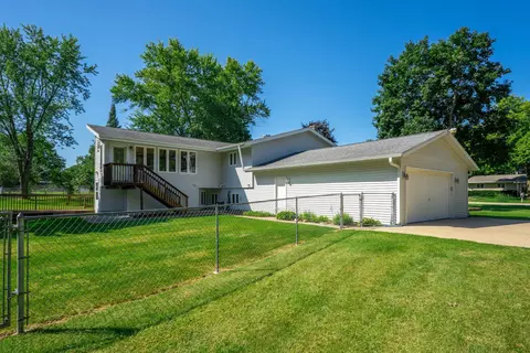 Exterior - 12989 Echo, Rockton, IL 61072 photo 6 of 8