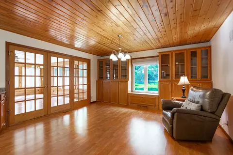 Living - 12989 Echo, Rockton, IL 61072 photo 1 of 5