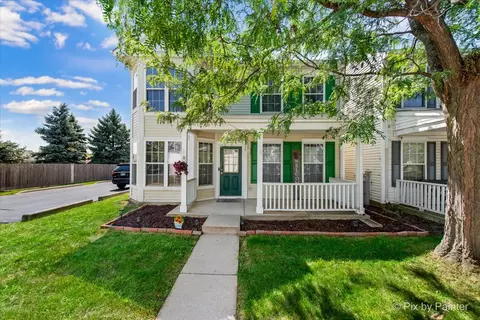 55 Harmony Ln, Romeoville, IL 60446