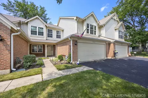 30 W088 Penny Ln, Warrenville, IL 60555