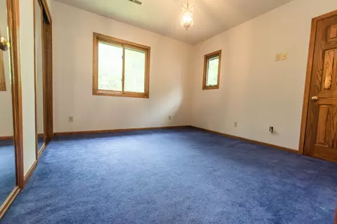 Bedroom - 1131 Fourth Ave, Dixon, IL 61021 photo 3 of 5