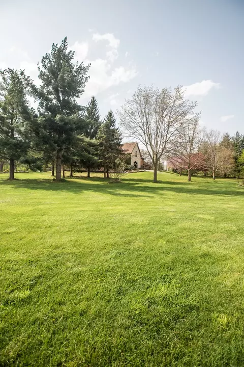 Exterior - 1131 Fourth Ave, Dixon, IL 61021 photo 7 of 22
