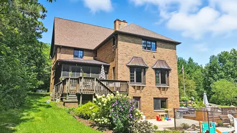Exterior - 1131 Fourth Ave, Dixon, IL 61021 photo 19 of 22
