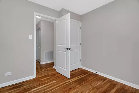 Bedroom - 16633 Paulina St, Markham, IL 60428 photo 4 of 6